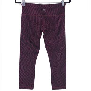 LULULEMON WUNDER Under Crop III Burgundy No Size Tag SMALL 27 Waist 21‎ Inseam